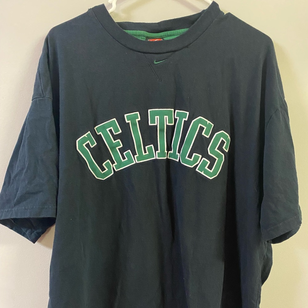Vintage Nike Team Boston‎ Celtics NBA T-Shirt Mens XL Black Embroidered Logo